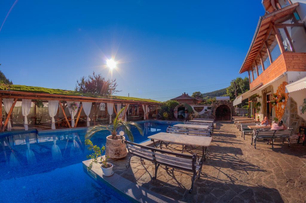Hotel Tihiat Kut Complex Kjustendil Exterior foto